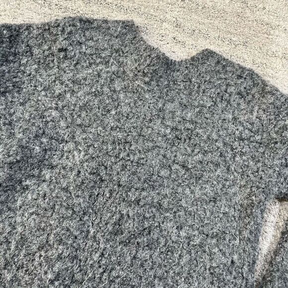 Gleneden Grey Alpaca Wool Women’s Pullover Sweater - Picture 3 of 6